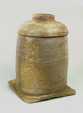 陶製牡丹文経筒外容器