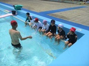 ハマダスポーツ企画株式会社の活動内容（小学校の水泳教室）の画像