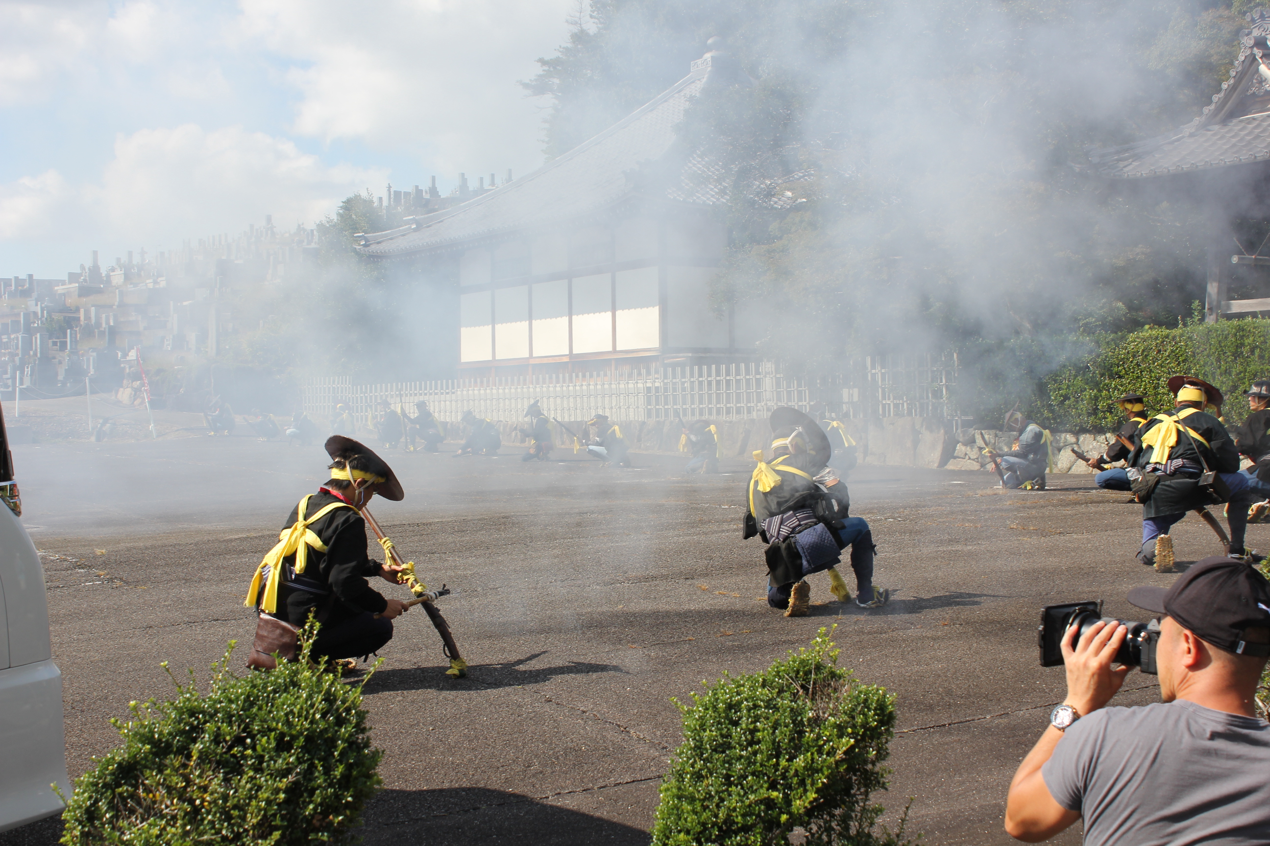 山口八幡社の鉄砲隊の写真