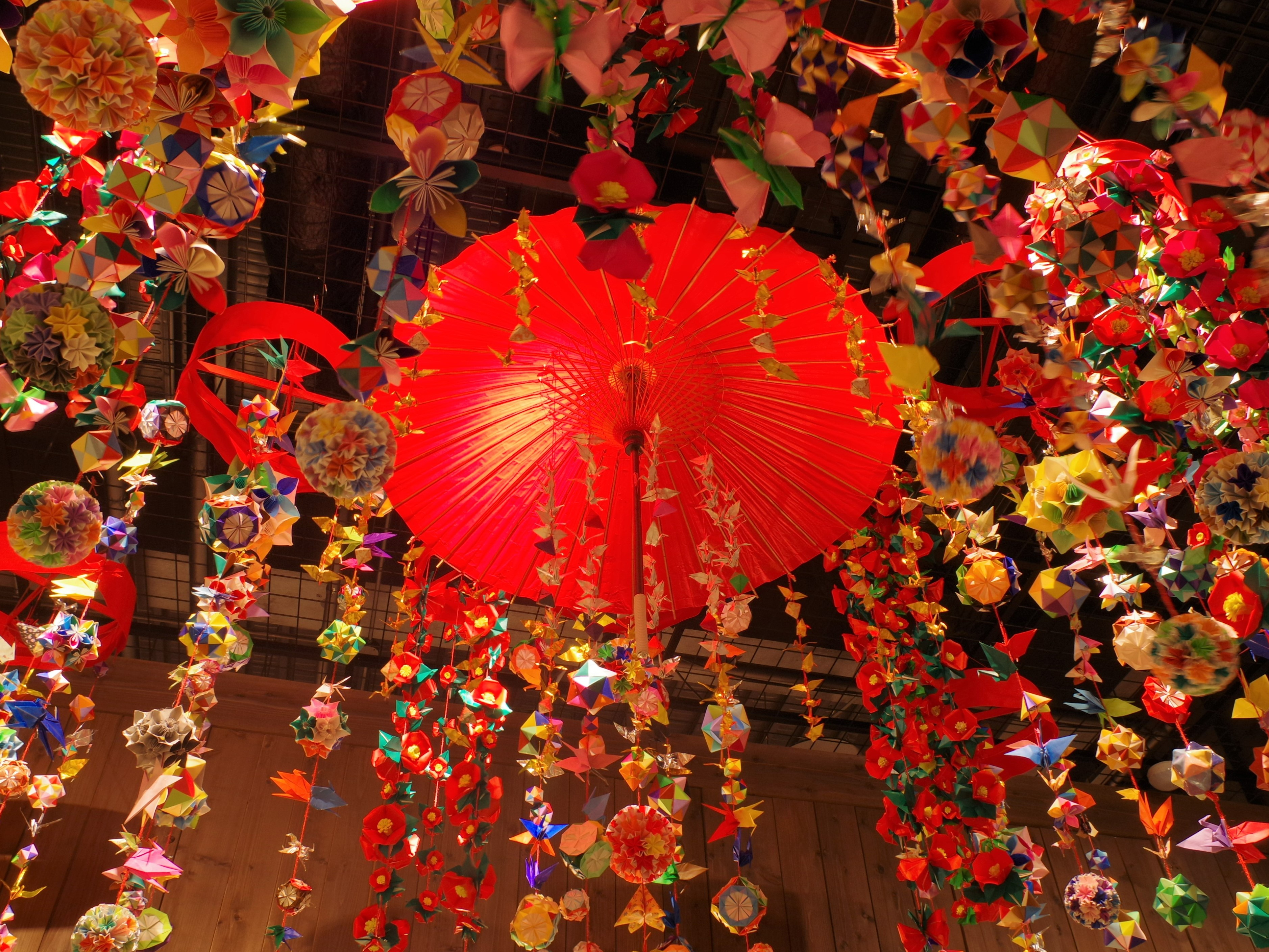 瀬戸蔵ミュージアム千代紙つるし飾り