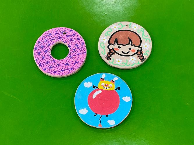 丸いオーナメント