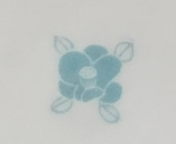 食器の絵柄「つばき」