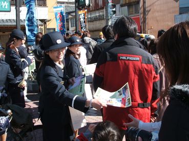 消防団活動PR及び団員募集活動を実施 消防団活動PR及び団員募集活動を実施の様子