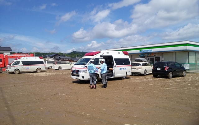 現場活動.jpg 現場活動.jpg